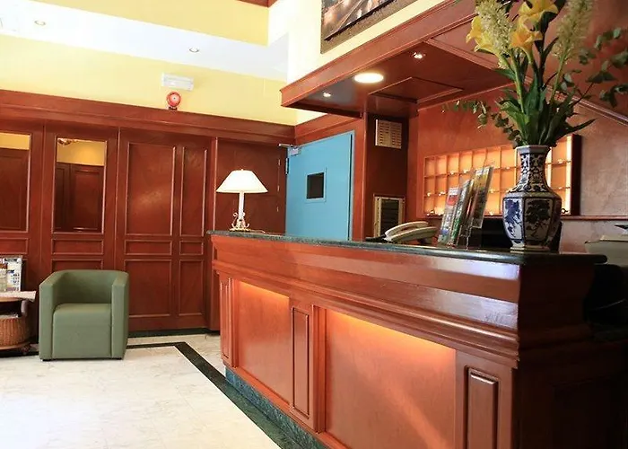 Flower Garden Hotel 3*