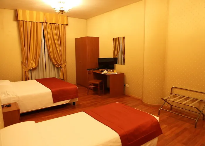 Otel Flower Garden 3*